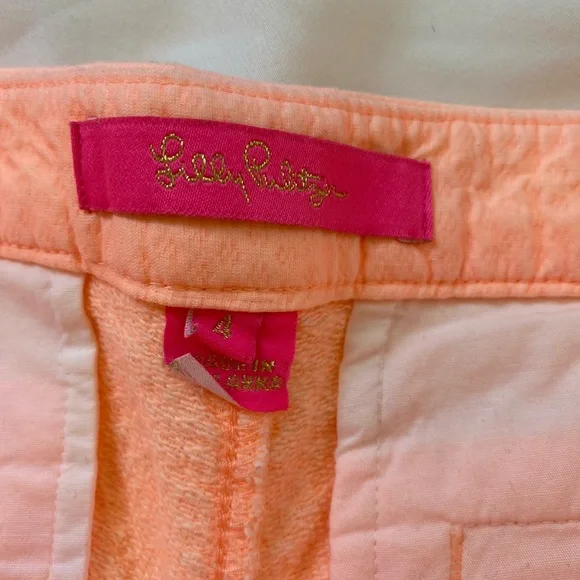 Lilly Pulitzer Shorts. - Picture 4 of 7